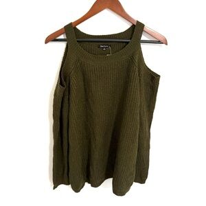 Stitch Fix Pink Clover Cold Shoulder Pullover NWT